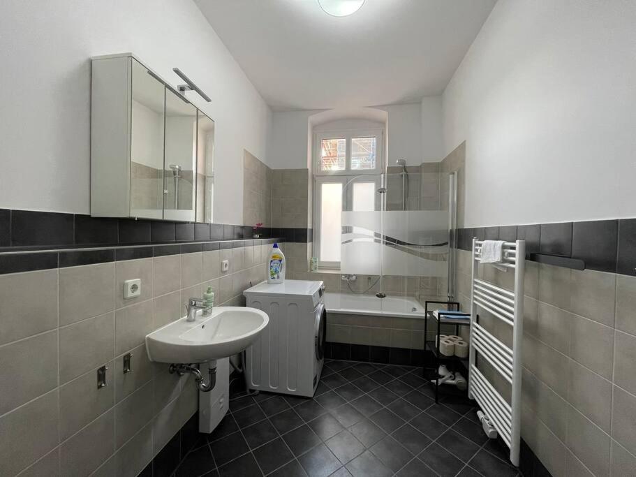 Lucky Stays Ls01 - Vollausstattung - Zentrum - Aufzug - Grosse Kueche - 2 Zimmer - Smart-Tv Магдебург Экстерьер фото